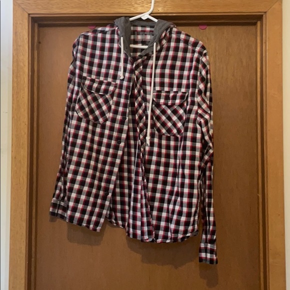 Red and black flannel - Picture 1 of 3